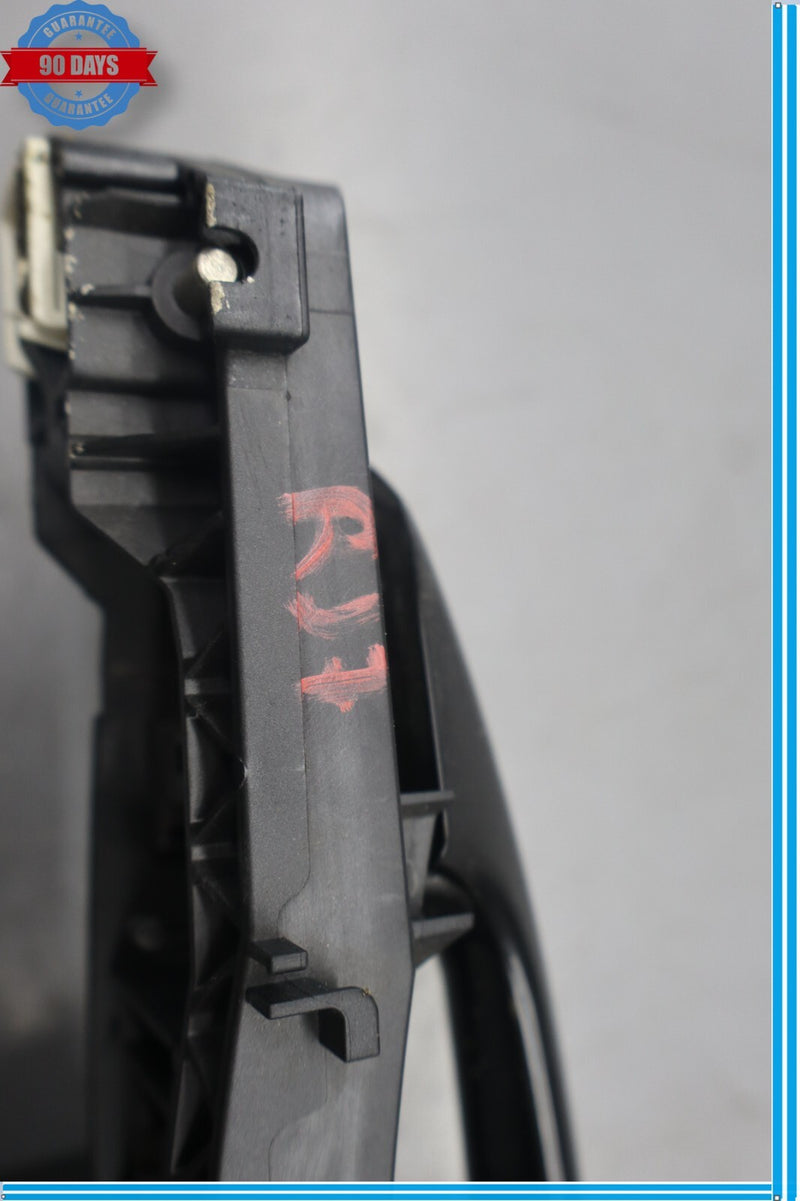 Load image into Gallery viewer, 05-20 Mercedes R172 SLK250 SLK350 Front Right Side Exterior Door Handle  Oem
