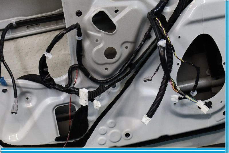 Load image into Gallery viewer, 11-20 Infiniti QX56 QX80 Front Left Driver Side Door Shell Panel Cover Oem
