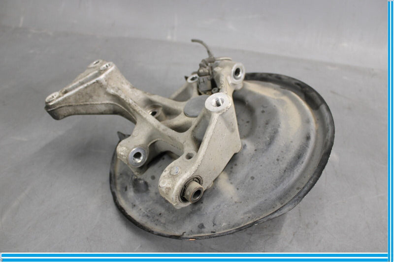 Load image into Gallery viewer, 13-17 Volkswagen CC Rear Right Passenger Side Spindle Knuckle Wheel Hub Oem
