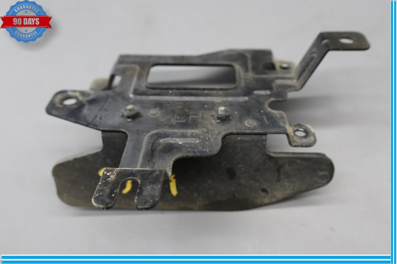Load image into Gallery viewer, 15-19 Hyundai Genesis G80 Left Driver Side Blind Spot Radar Sensor Bracket Oem
