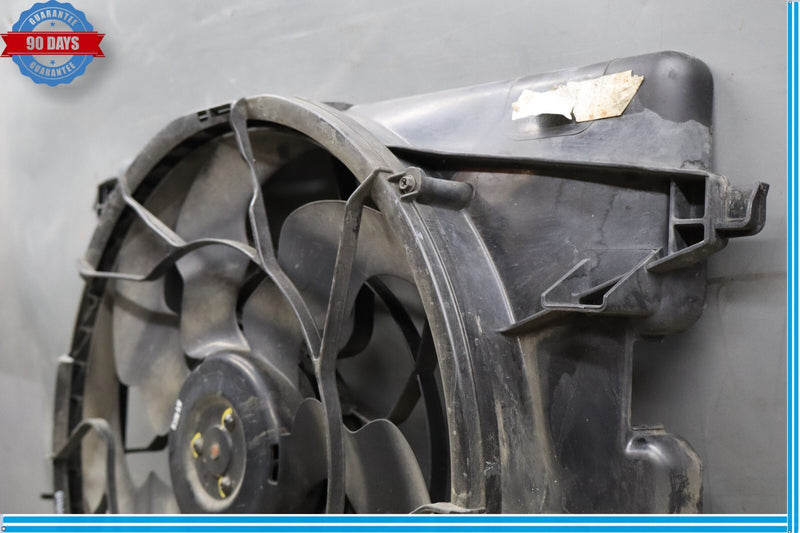 Load image into Gallery viewer, 15-17 Hyundai Genesis Engine Motor Cooling Radiator Fan Assembly Oem
