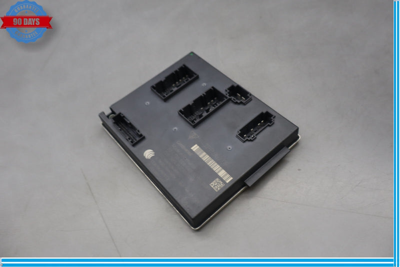 Load image into Gallery viewer, 10-11 Porsche Panamera Front Body Control Module BCM 7PP907064BC Oem
