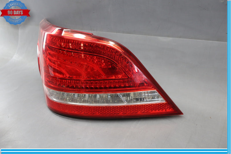 Load image into Gallery viewer, 11-13 Hyundai Equus Rear Left Driver Side Tail Light Taillight Lamp Red Oem
