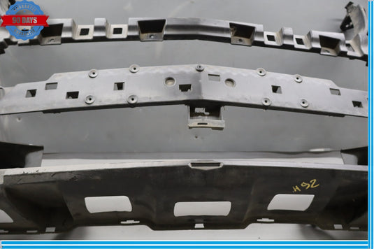 13-19 Mercedes  X166 GL450 GL550 Front Bumper Upper Grille Center Bracket Oem
