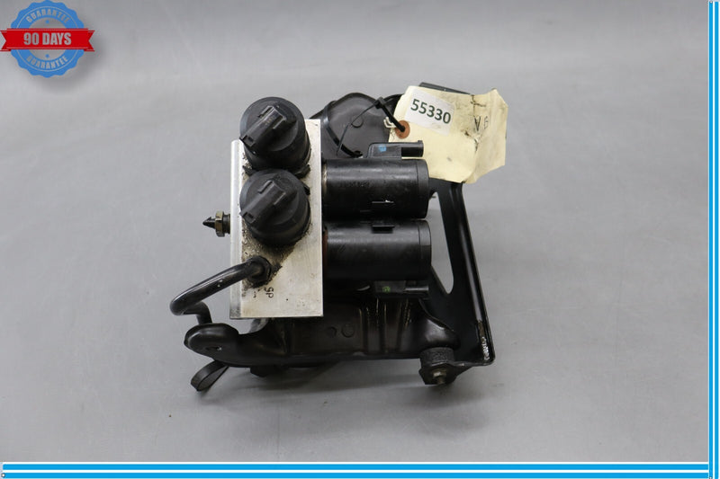 Load image into Gallery viewer, 00-06 Mercedes W215 CL55 S55 AMG Front ABC Hydraulic Valve Block Suspension Pump
