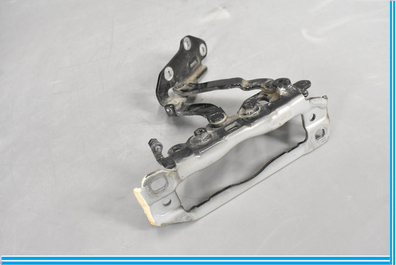 Load image into Gallery viewer, 08-18 Mercedes CLS550 E400 Front Left Driver Hood Hinge A2048800728 Oem
