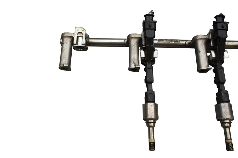 Load image into Gallery viewer, 10-14 Land Rover Range Rover Sport Left Side Fuel Injection Rail Line Oem
