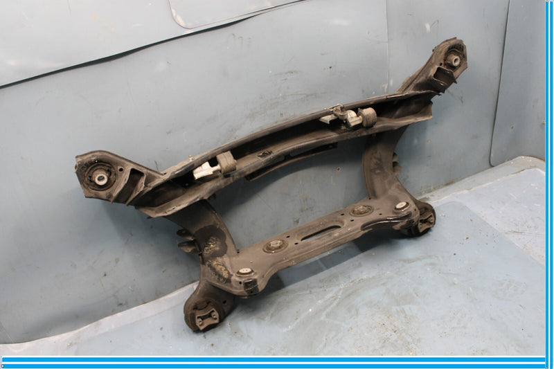 Load image into Gallery viewer, 10-16 Mercedes W212 E350 RWD REAR SUBFRAME CROSSMEMBER OEM 2123506704
