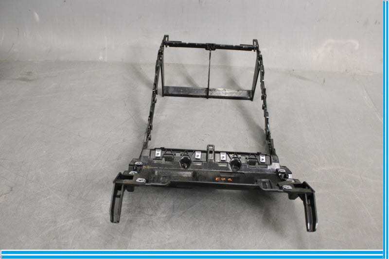 Load image into Gallery viewer, 10-13 LR Range Rover Sport Center Console Upper Frame Support Bracket Oem
