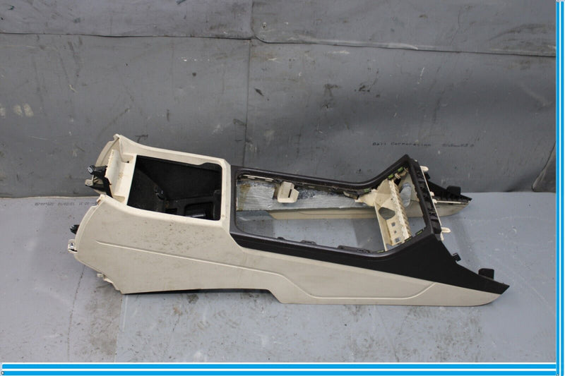 Load image into Gallery viewer, 11-17 Volkswagen VW Touareg Front Center Console Armrest Arm Rest 7P6864207 Oem
