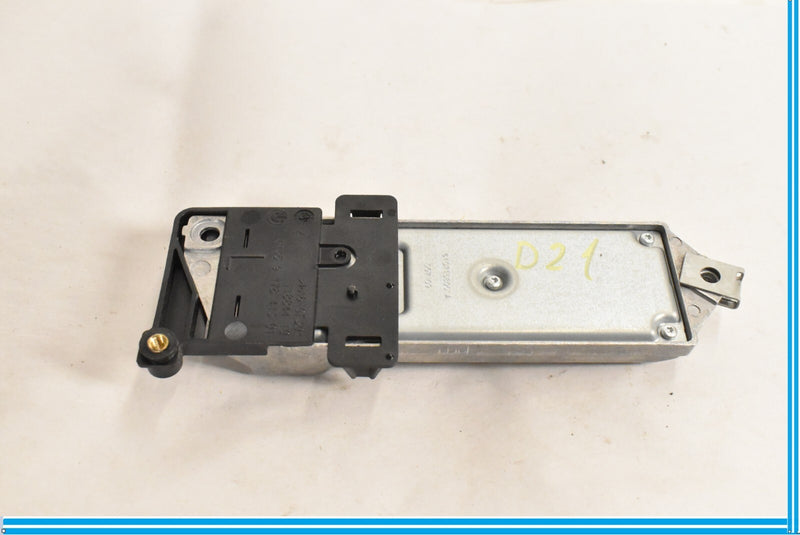 Load image into Gallery viewer, 09-12 BMW 750i 750Li F01 Front Left Seat Belt Retractor Control Module Oem
