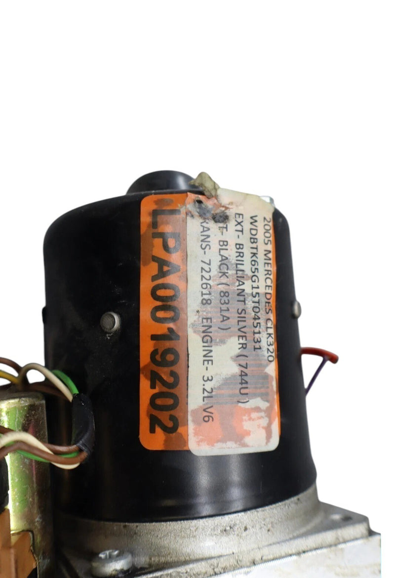 Load image into Gallery viewer, 03-09 Mercedes CLK320 CLK500 Convertible Roof Top Pump Motor A2098000330 Oem
