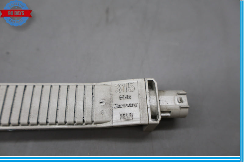 Load image into Gallery viewer, 03-04 Mercedes R230 SL500 Right Side Tire Pressure Monitoring Antenna Sensor Oem
