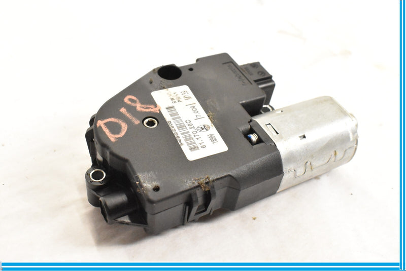 Load image into Gallery viewer, 03-12 Maserati Quattroporte M139 Sunroof Sun Roof Motor 6117026C Oem
