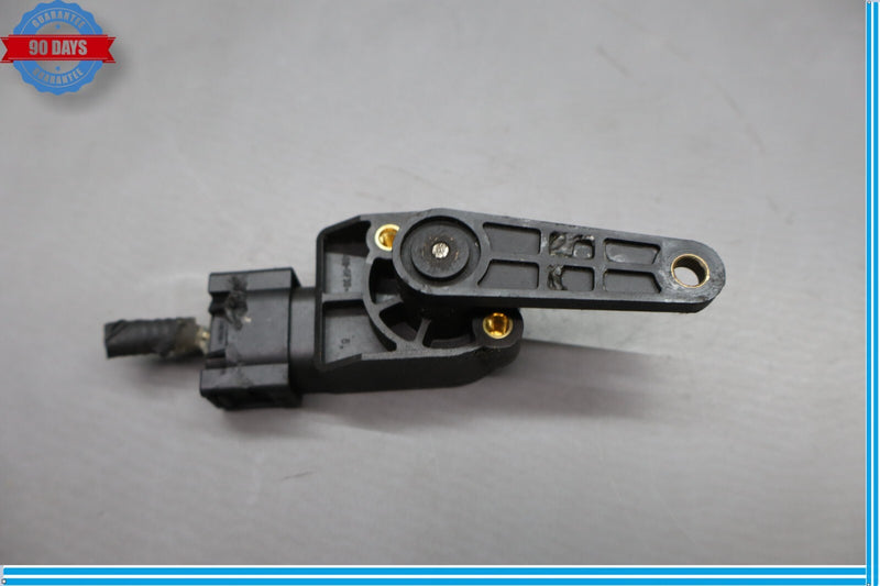 Load image into Gallery viewer, 09-12 Hyundai Equus Genesis Front Headlight Height Leveling Sensor Oem

