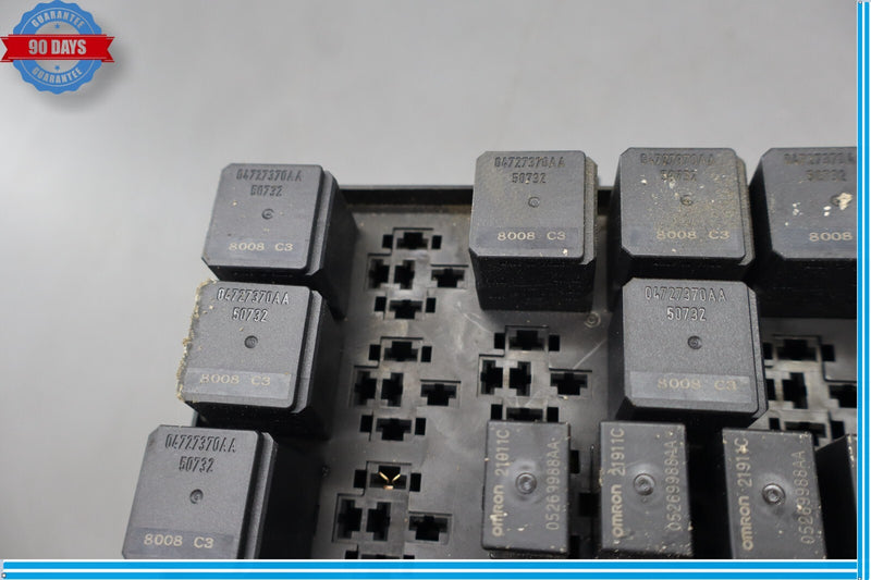 Load image into Gallery viewer, 14-18 Maserati Ghibli M157 Engine Fuse Box Battery Relay Assembly Oem
