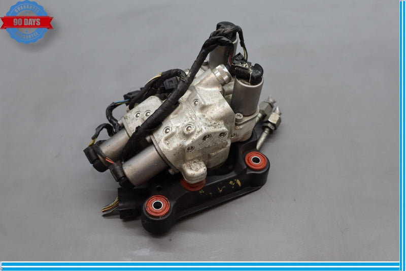 Load image into Gallery viewer, 09-12 BMW 750i 750Li Dynamic Drive Suspension Hydraulic Valve Block Oem
