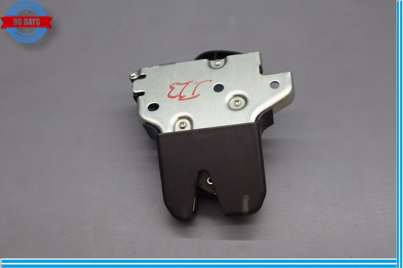 Load image into Gallery viewer, 11-16 Hyundai Equus SIG Rear Trunk Lid Lock Latch Actuator Black Oem
