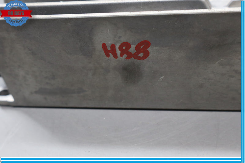 Load image into Gallery viewer, 08-18 Mercedes C300 CLS550 E350 E550 Amplifier Amp Harman/Becker 2469008213 Oem

