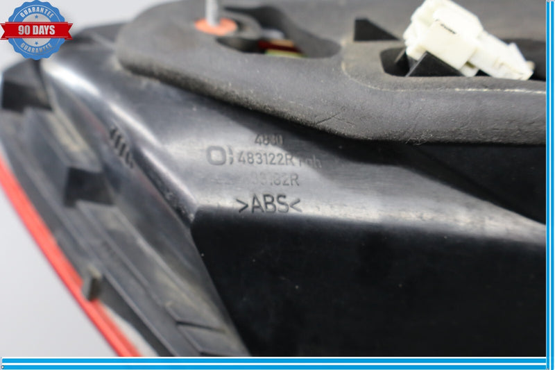 Load image into Gallery viewer, 10-13 Mercedes W212 E350 E550 Sedan Right Passenger Side LED Tail Light Lamp Oem
