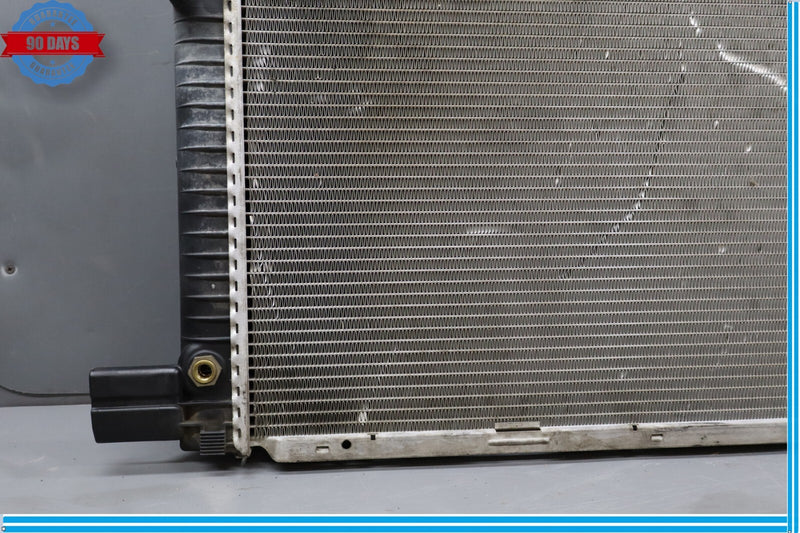 Load image into Gallery viewer, 92-02 Mercedes R129 SL500 500SL Engine Cooling Cooler Radiator Assembly Oem
