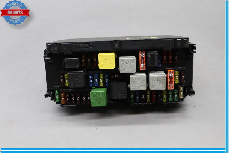 Load image into Gallery viewer, 10-16 Mercedes CLS550 W218 Front SAM Module Relay Fuse Box A2129025405 Oem
