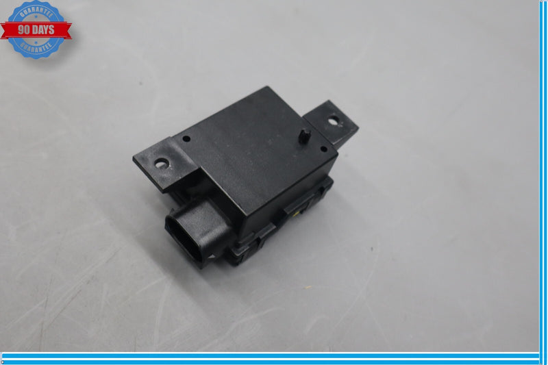 Load image into Gallery viewer, 03-06 Mercedes R230 SL500 Seatbelt Seat Belt Tension Sensor A2158600505 Oem

