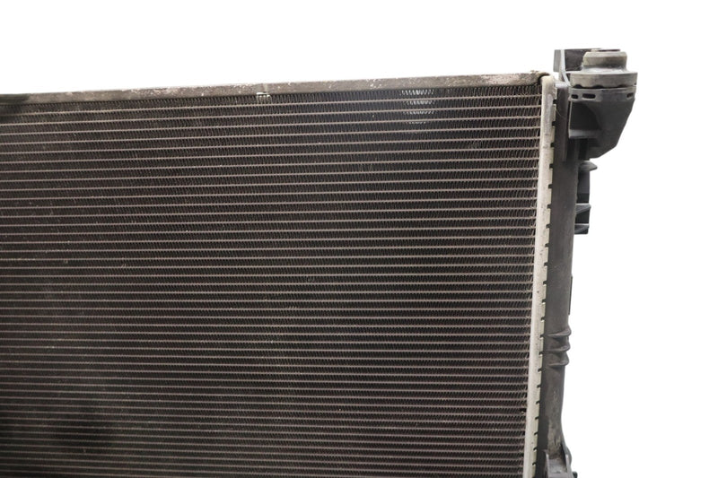 Load image into Gallery viewer, 08-15 Mercedes W212 E350 C300 Engine Motor Water Cooling Radiator 2045003003 Oem
