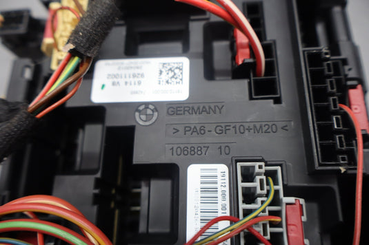 12-18 BMW 320i 328i F30 Rear Trunk Power Distribution Fuse Box 10688710 Oem