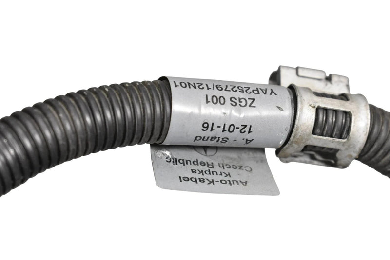 Load image into Gallery viewer, 14-18 Mercedes W117 CLA250 Engine Starter Motor A6459060800 Oem
