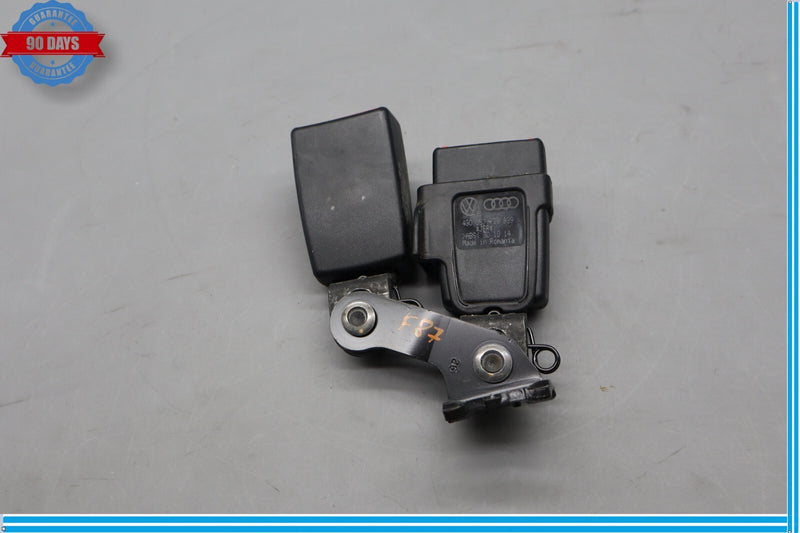 Load image into Gallery viewer, 12-18 Audi A6 Rear Seatbelt Double Buckle Receiver 4G0857739 Oem
