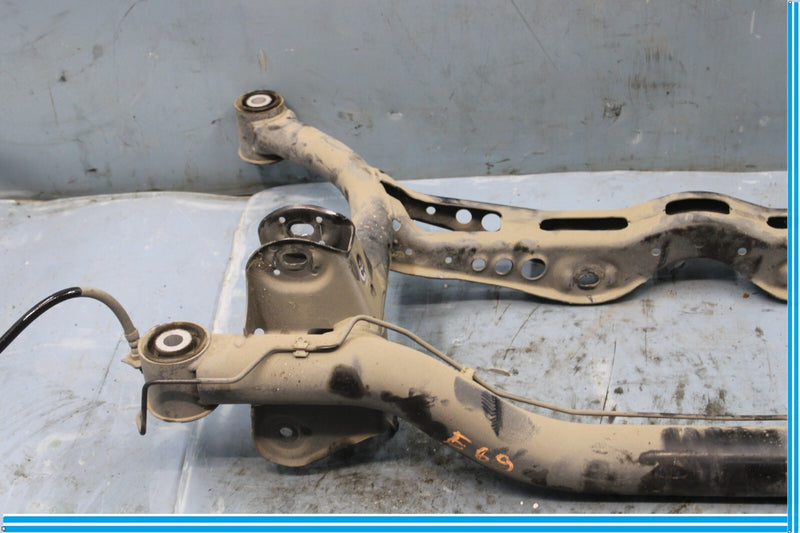 Load image into Gallery viewer, 13-17 Volkswagen CC Rear Suspension Cradle Crossmember Subframe Oem
