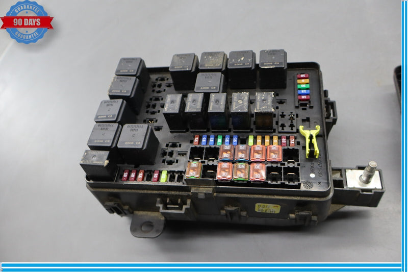Load image into Gallery viewer, 14-18 Maserati Ghibli M157 Engine Fuse Box Battery Relay Assembly Oem

