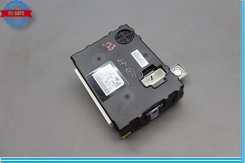 Load image into Gallery viewer, 11-13 Hyundai Equus SIG Body Control Module BCM Unit 95400-3N101 Oem

