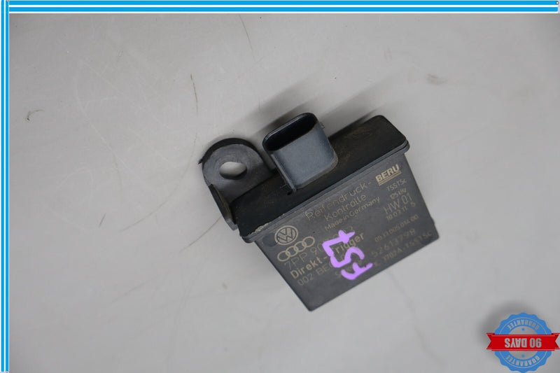 Load image into Gallery viewer, 11-18 Porsche Cayenne 958 TPMS Tire Pressure Monitoring Sensor Unit ECU Oem
