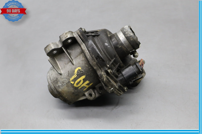 Load image into Gallery viewer, 10-13 BMW  535i GT xDrive Electric Engine Water Pump 11517588885 Oem
