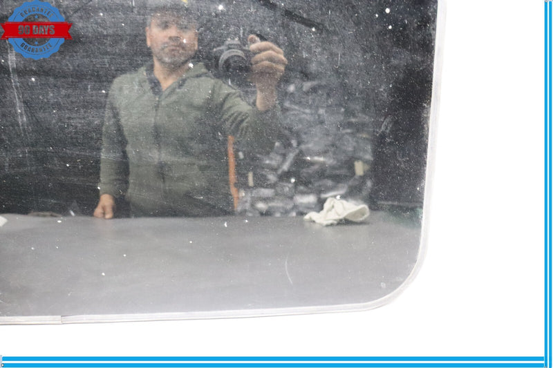 Load image into Gallery viewer, 10-16 Porsche Panamera 970 Sunroof Sun Roof Glass Panel Assembly Oem
