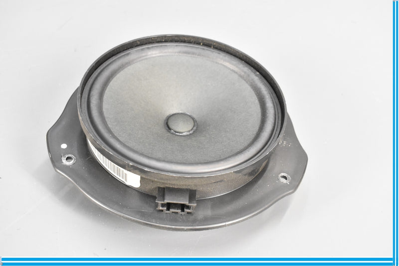 Load image into Gallery viewer, 08-15 Mercedes W204 C250 E350 Front Right Passenger Side Door Audio Speakers Oem
