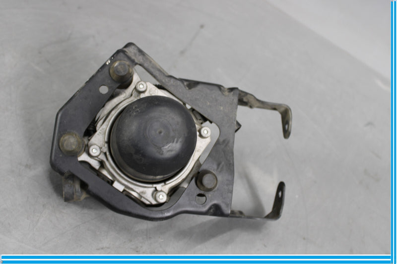 Load image into Gallery viewer, 07-13 BMW 335i 328i Secondary Air Smog Pump W/ Bracket Oem
