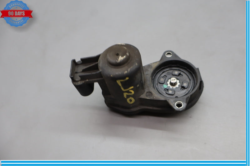 Load image into Gallery viewer, 11-16 BMW 535i xDrive Left Driver Side Parking Brake Actuator Motor Oem
