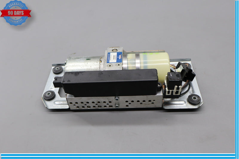 Load image into Gallery viewer, 03-12 Mercedes R230 SL500 Convertible Top Hydraulic Pump Motor Oem
