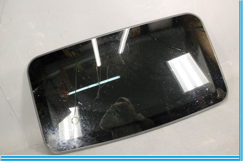 Load image into Gallery viewer, 06-13 Mercedes X164 GL350 ML550 R350 Sunroof Sun Roof Glass 2517800021 OEM
