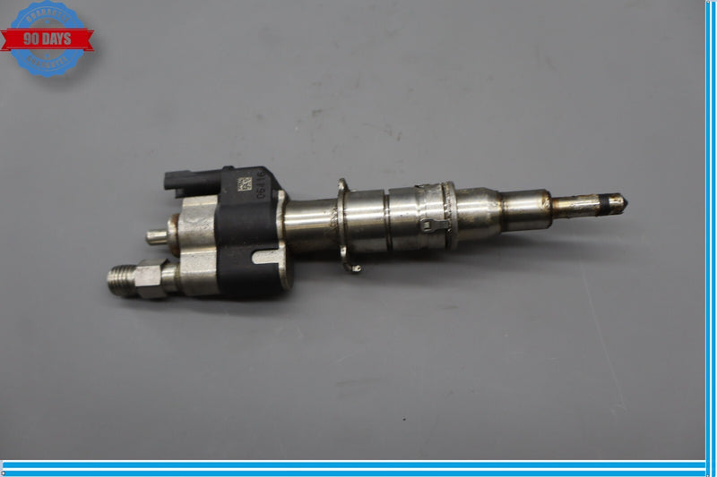 Load image into Gallery viewer, 07-17 BMW 750Li 750Li xDrive Engine Motor Fuel Injection Injector 7585261 Oem
