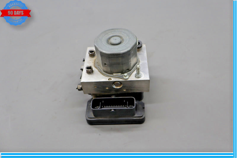 Load image into Gallery viewer, 14-16 Maserati Ghibli M157 Quattroporte ABS Anti Lock Brake Pump Module Oem
