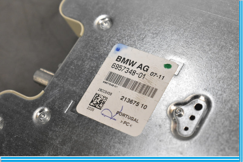 Load image into Gallery viewer, 12-18 BMW 650i Rear Right Side Multiband Mounted Antenna Module Unit Oem
