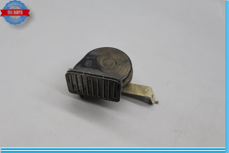 Load image into Gallery viewer, 03-09 Hummer H2 Right Passenger Side High Note Tone Horn Signal Oem
