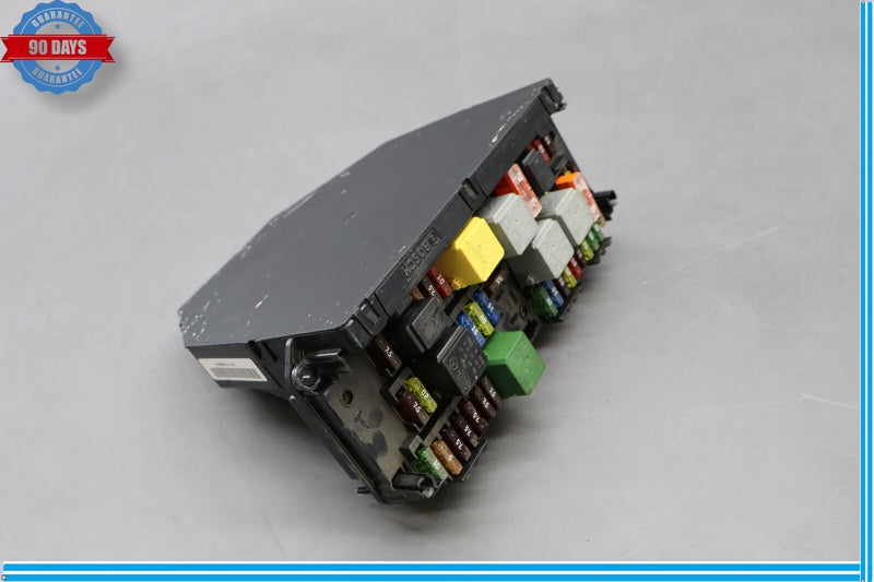 Load image into Gallery viewer, 12-15 Mercedes W204 C250 Front SAM Fuse Relay Junction Box Control Assembly Oem
