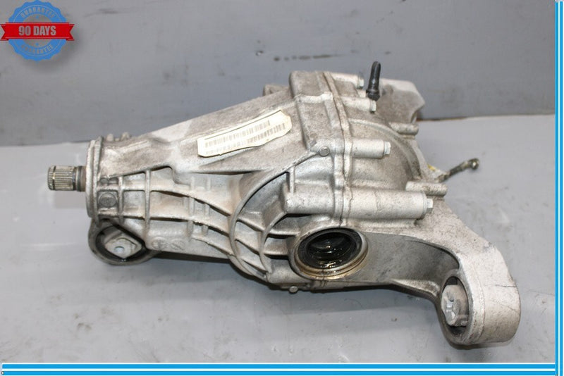Load image into Gallery viewer, 11-16 Volkswagen Touareg VW Rear Differential Axle Carrier Diff Assembly Oem
