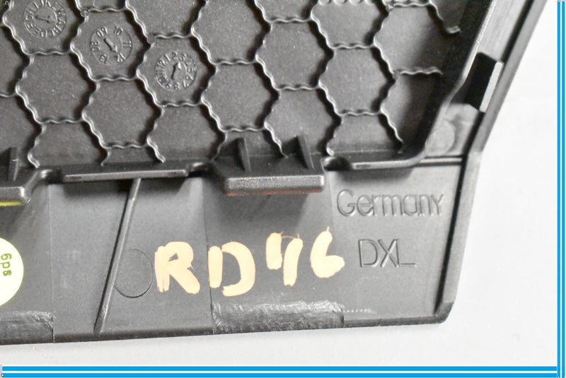 Load image into Gallery viewer, 11-17 Audi A8 Quattro Right Passenger Dash Tweeter Speaker Grille Cover Oem
