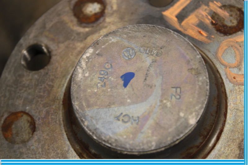 Load image into Gallery viewer, 13-17 Volkswagen CC Rear Left Driver Side Spindle Knuckle Wheel Hub Oem
